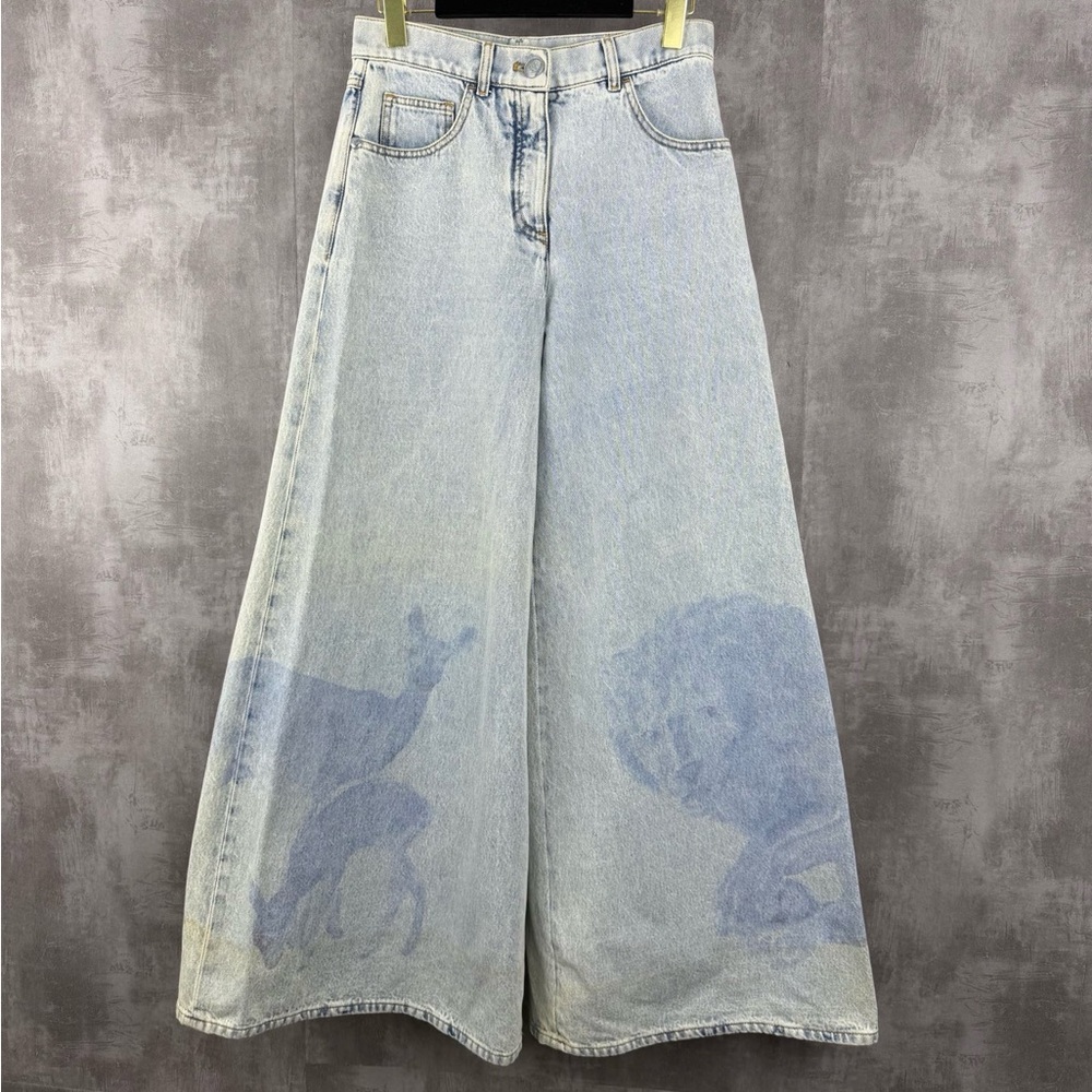 ❌sold❌🚩steal Authentic CHANEL Light Blue Flare Jeans with Animal Print